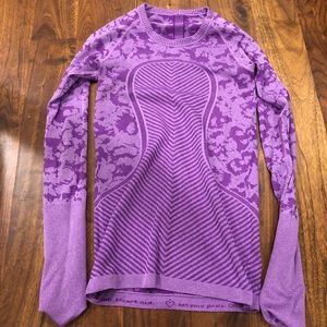 Long sleeve purple lululemon top